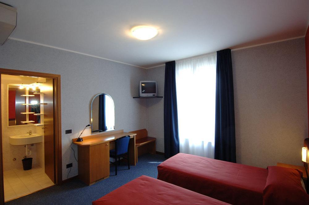 Comfort Double or Twin Room,447767370:JPEG